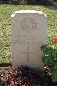 Ismailia War Memorial Cemetery - Foster, Robert